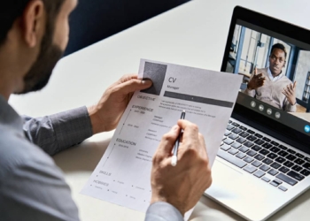 Tecnologia seleciona currículos e coloca milhões de candidatos em desvantagem