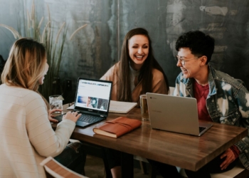 Como utilizar o chatgpt para se preparar para uma entrevista de trabalho