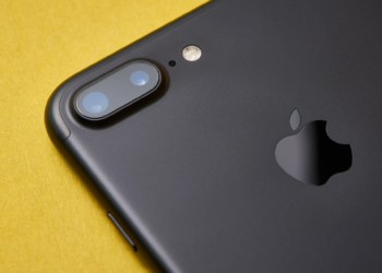 Imagem de um iphone preto