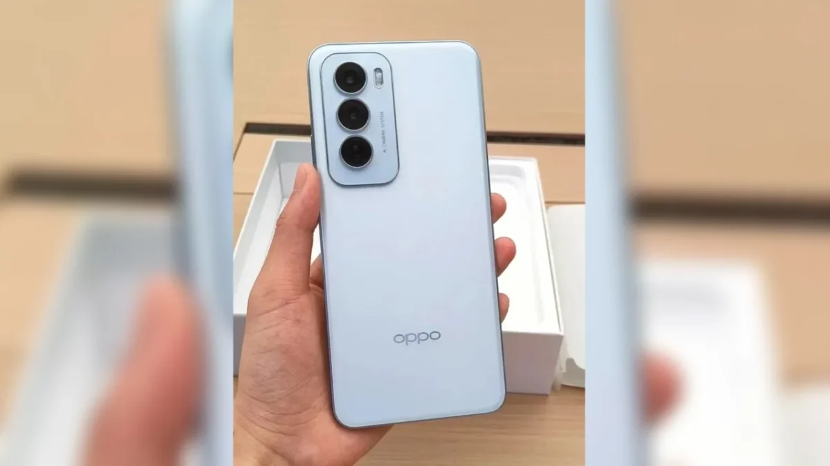 Oppo reno 12 azul claro