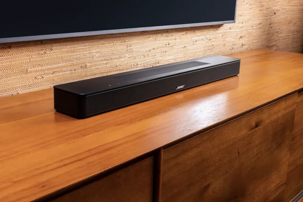 Nova bose smart soundbar com dolby atmos e truespace