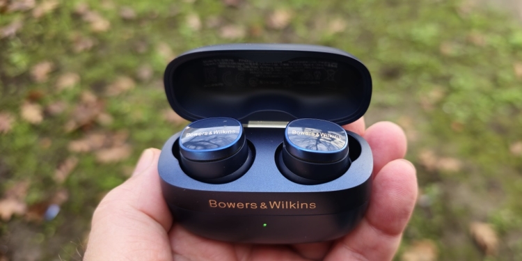 Pi8, auriculares premium da bowers & wilkins