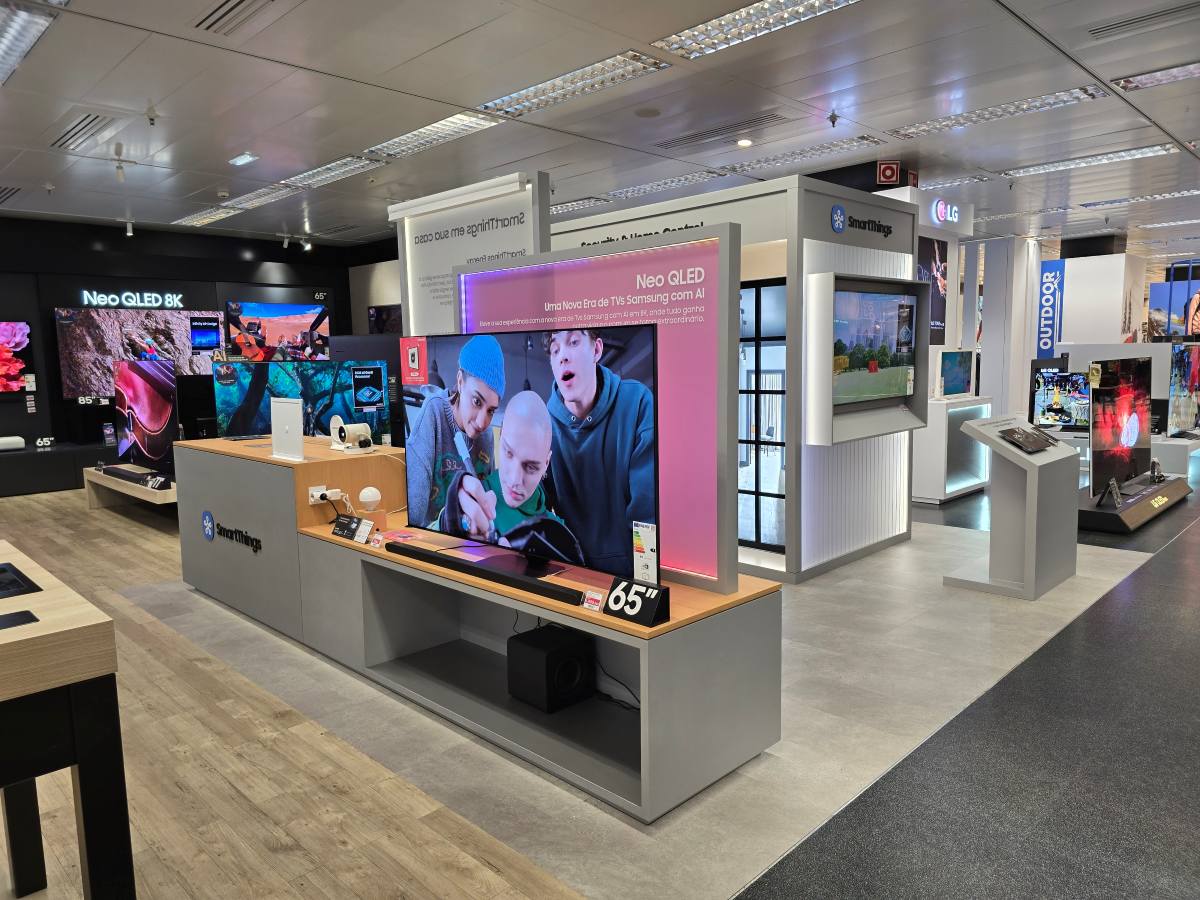 Samsung portugal adota "ai for all" em novo conceito de loja